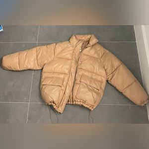 Abercrombie Size Medium Beige Puffer Jacket
